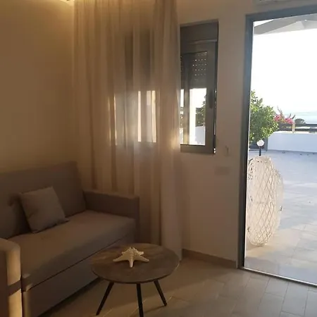 Pounedes Luxury 4*