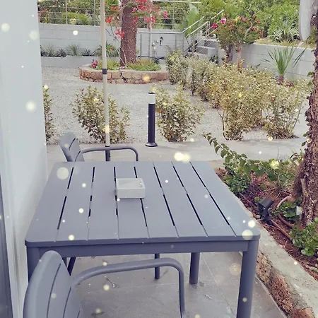 Pounedes Luxury Pefki (Rhodes)