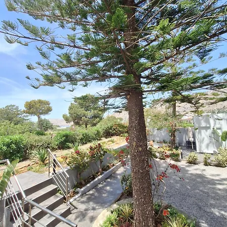 Pounedes Luxury B&B Pefki (Rhodes)