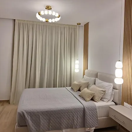 Pounedes Luxury 4*