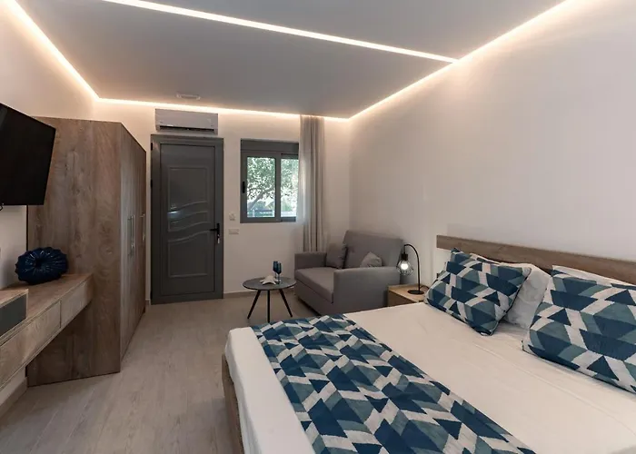 Pounedes Luxury Oda ve Kahvaltı