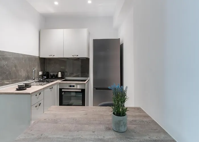 Oda ve Kahvaltı Pounedes Luxury 4*