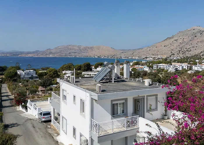 Pounedes Luxury Oda ve Kahvaltı Pefki