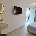 Pounedes Luxury 4*