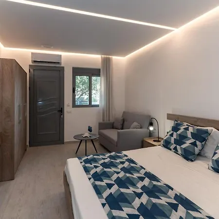 Pounedes Luxury Alojamento de Acomodação e Pequeno-almoço