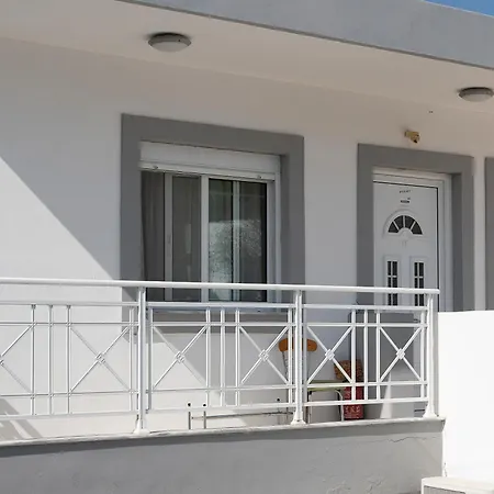 Pounedes Luxury