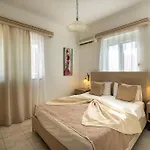 Pounedes Luxury Bed & Breakfast 4*