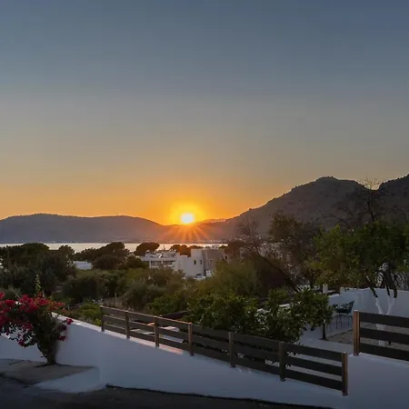 Bed & Breakfast Pounedes Luxury