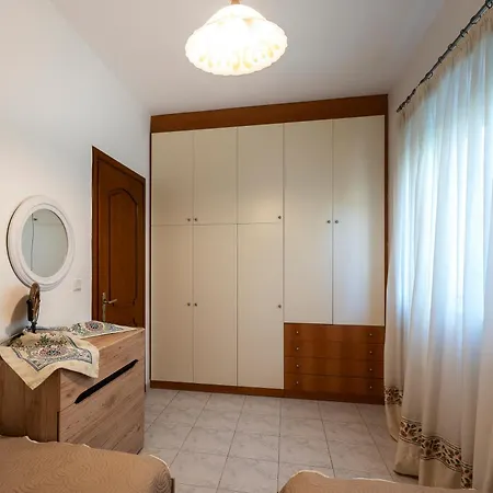Pounedes Luxury
