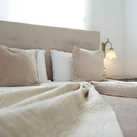 Bed & Breakfast Pounedes Luxury *