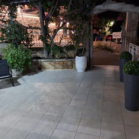 Bed & Breakfast Pounedes Luxury Pefki